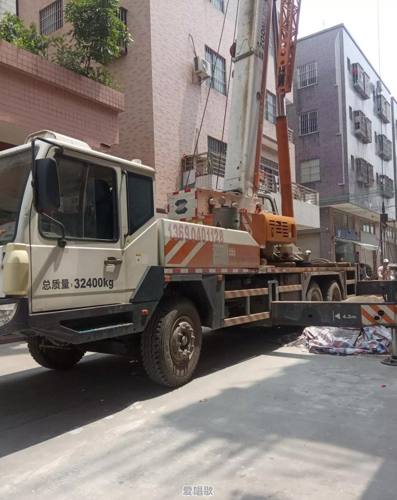 网络最热的跳舞的歌曲大全 - 爱唱歌
