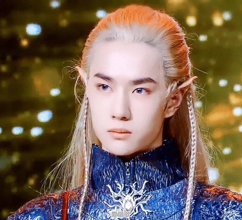 影视作品中,有哪些男扮女装或女扮男装的扮相惊艳过你 影视作品中,有哪些男扮女装或女扮男装的扮相惊艳过你 - 爱唱歌
