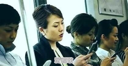 上一万粉丝的人到底是做什么行业的 上一万粉丝的人到底是做什么行业的 - 爱唱歌