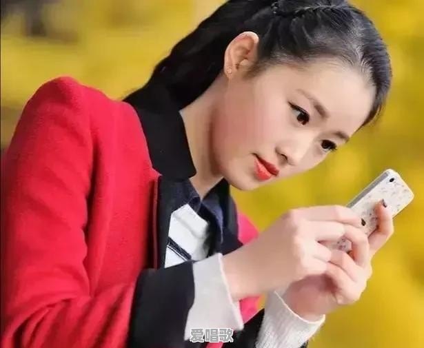 上一万粉丝的人到底是做什么行业的 上一万粉丝的人到底是做什么行业的 - 爱唱歌