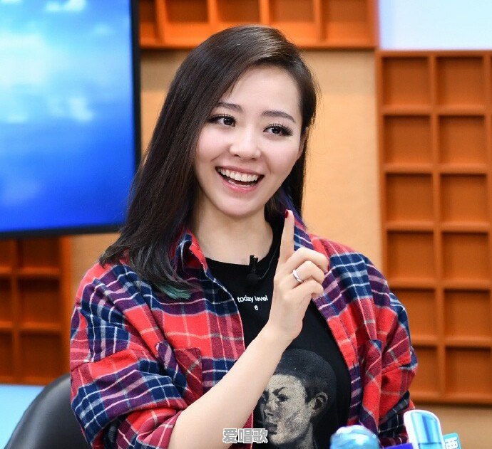 那个歌手的声音辨识度最高,是别人模仿不了的 那个歌手的声音辨识度最高,是别人模仿不了的 - 爱唱歌