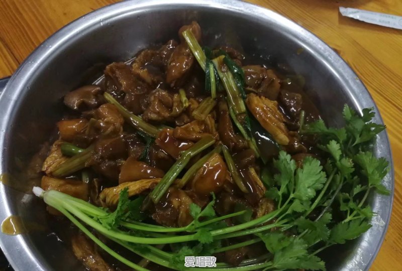 各地有什么具有当地特色的年夜饭大菜 各地有什么具有当地特色的年夜饭大菜 - 爱唱歌