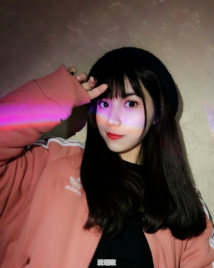 求如何自拍好看，女生 - 爱唱歌