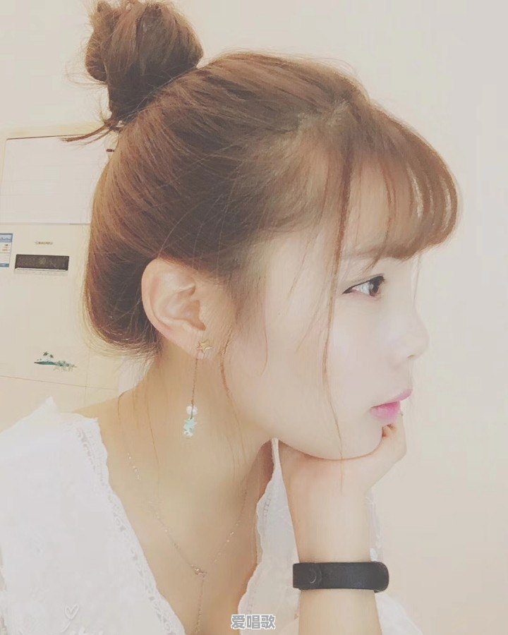 求如何自拍好看，女生 - 爱唱歌