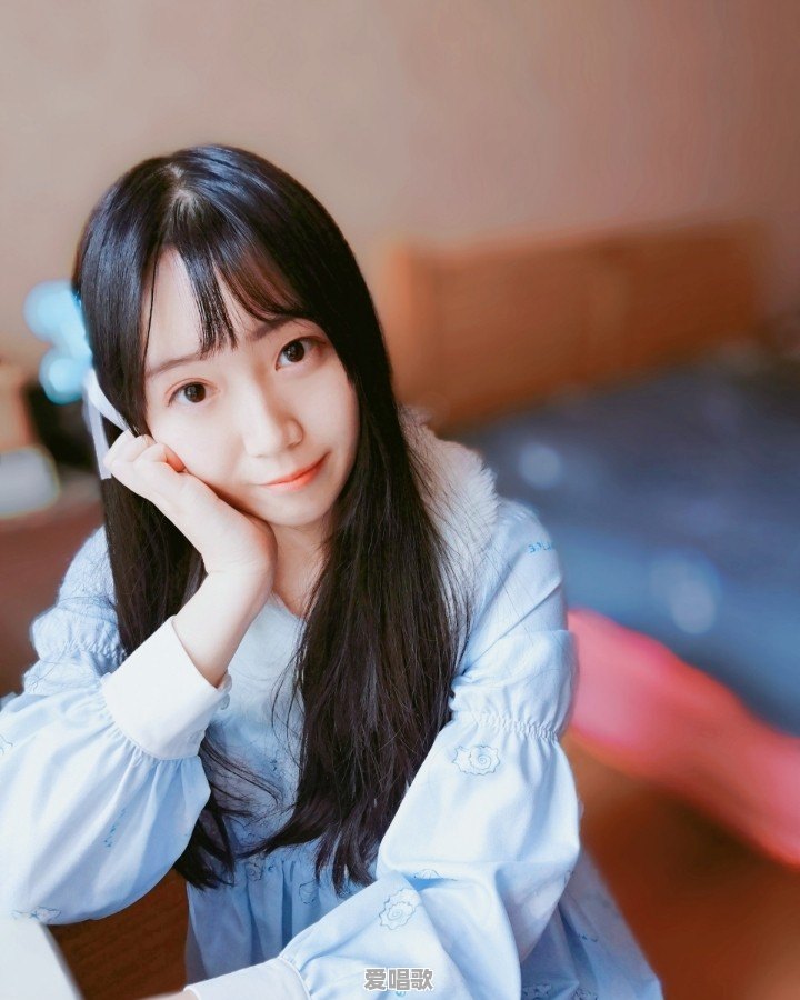 求如何自拍好看，女生 - 爱唱歌