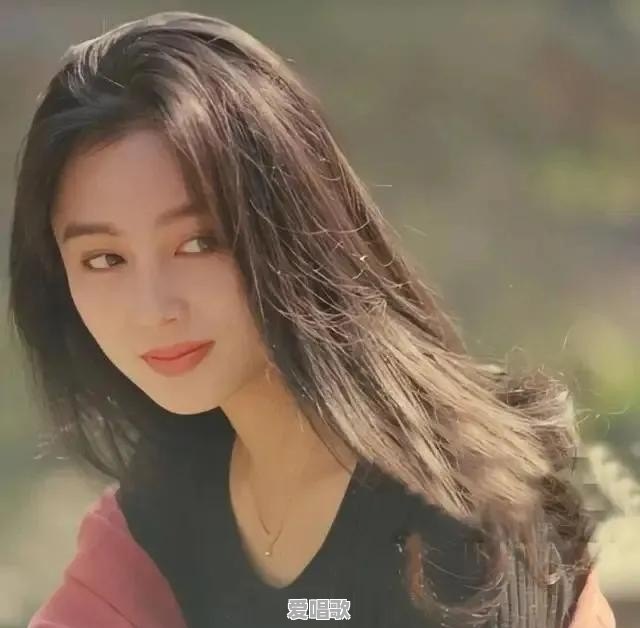 爵士歌女网红歌手 爵士歌女网红歌手 - 爱唱歌