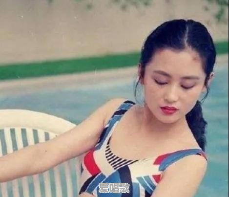 爵士歌女网红歌手 爵士歌女网红歌手 - 爱唱歌