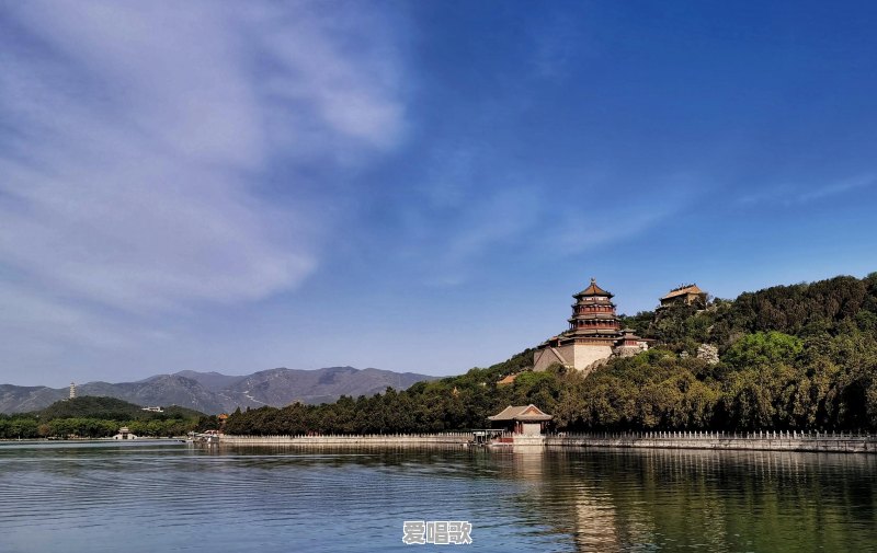谁拍过蓝天白云照片,敢不敢拿出来晒一晒 谁拍过蓝天白云照片,敢不敢拿出来晒一晒 - 爱唱歌