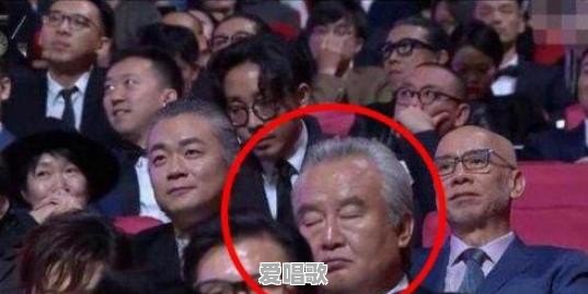 有哪些歌手的“车祸现场”无比尴尬 - 爱唱歌