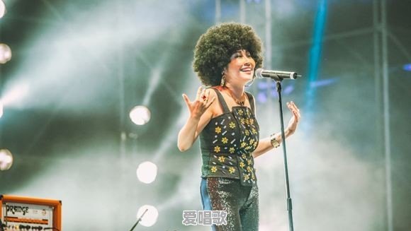 70/80年代的迪斯科舞曲很火,除了张蔷外还有谁?都有哪些歌曲 70/80年代的迪斯科舞曲很火,除了张蔷外还有谁?都有哪些歌曲 - 爱唱歌