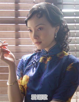 穿旗袍的女星，谁看起来最符合气质 - 爱唱歌