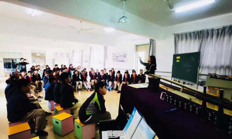 网上二胡老师乱七八糟!这个现象是好事吗 网上二胡老师乱七八糟!这个现象是好事吗 - 爱唱歌