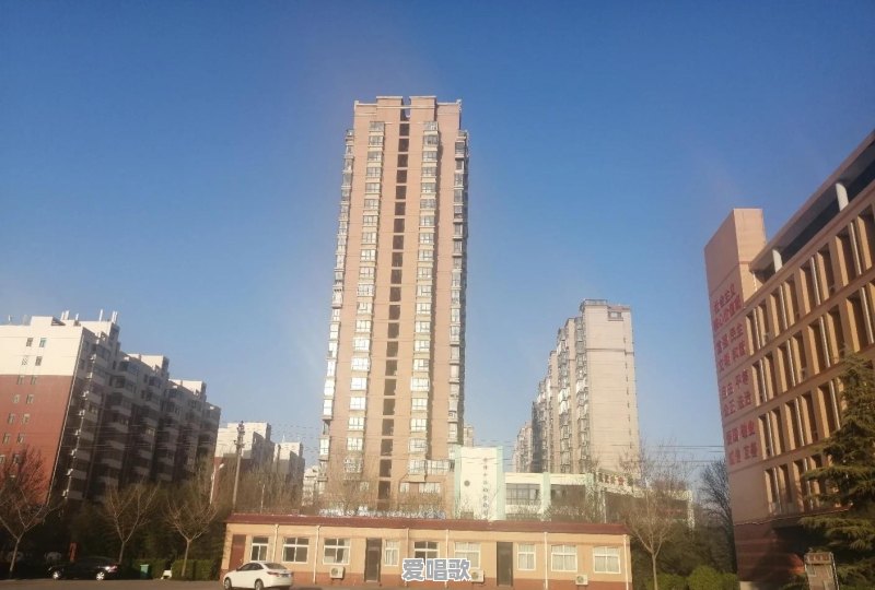 不会唱歌的人去KTV怎么缓解尴尬,朋友叫唱怎么办。或者怎么学唱歌 不会唱歌的人去KTV怎么缓解尴尬,朋友叫唱怎么办。或者怎么学唱歌 - 爱唱歌