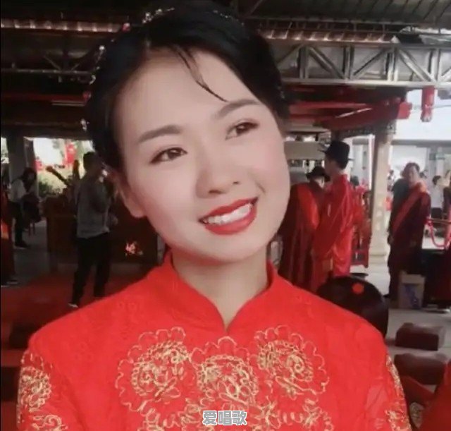 翁佳娜究竟是什么人 翁佳娜究竟是什么人 - 爱唱歌