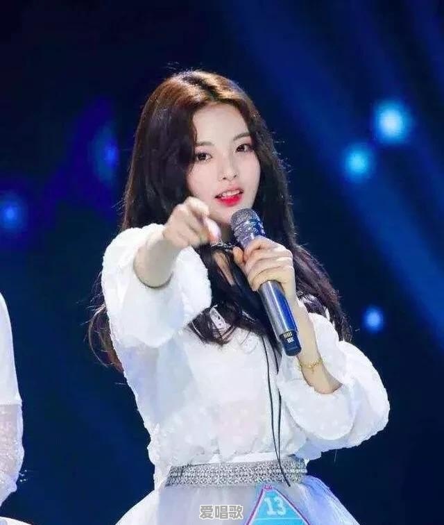 杨超越点评龙丹妮,大家说说你最喜欢杨超越哪些优点 杨超越点评龙丹妮,大家说说你最喜欢杨超越哪些优点 - 爱唱歌