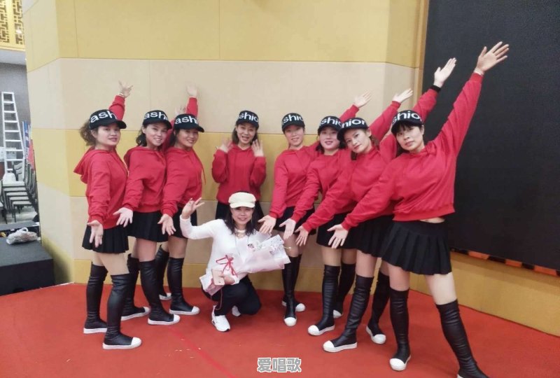 为什么有人说中国的广场舞是世界上独一无二的舞蹈 为什么有人说中国的广场舞是世界上独一无二的舞蹈 - 爱唱歌