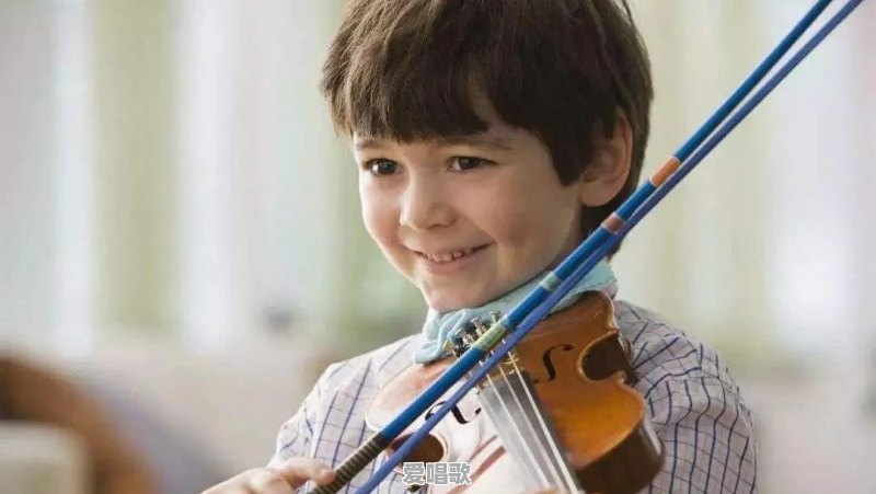 谁能推荐几首适合小学生唱的歌,想让孩子假期学两首歌 谁能推荐几首适合小学生唱的歌,想让孩子假期学两首歌 - 爱唱歌