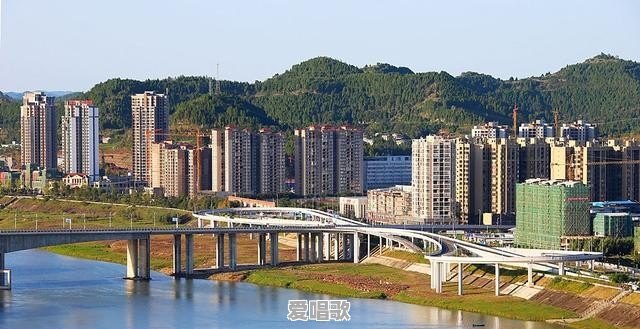 想找个环境好的小县城定居,谁能推荐一个 想找个环境好的小县城定居,谁能推荐一个 - 爱唱歌