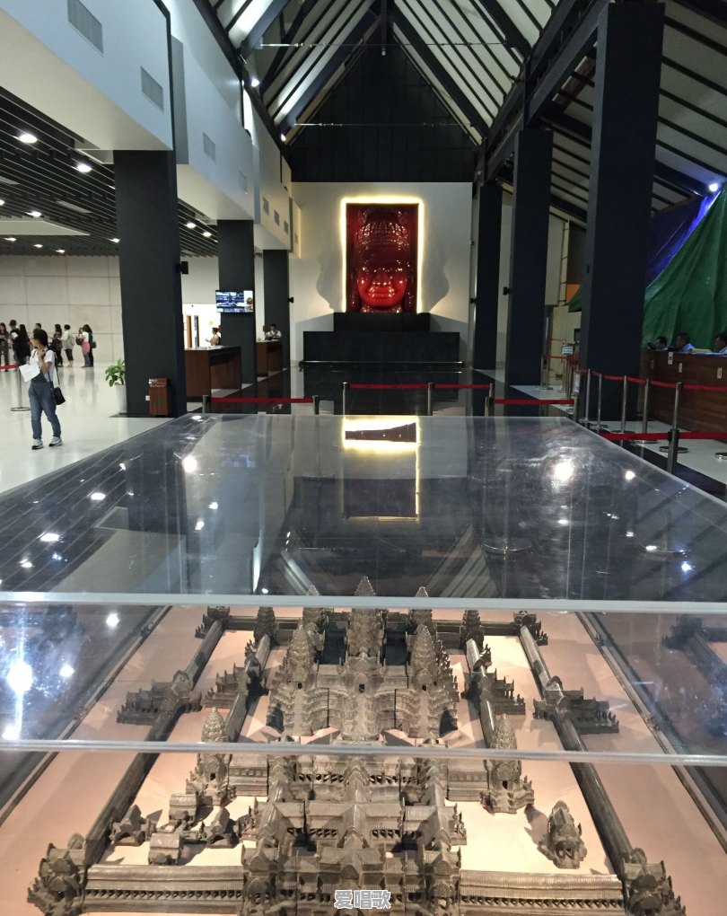 过海关遇到最尴尬的事是什么 - 爱唱歌