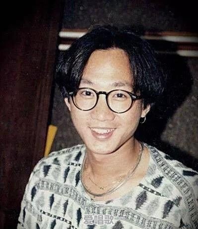 《海阔天空》在粤语歌里面有什么地位 《海阔天空》在粤语歌里面有什么地位 - 爱唱歌