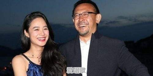 夫妻/情侣之间应该有隐私吗 夫妻/情侣之间应该有隐私吗 - 爱唱歌