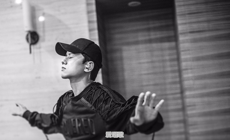 有哪些歌曲可以舒缓心中的难过和低沉 有哪些歌曲可以舒缓心中的难过和低沉 - 爱唱歌