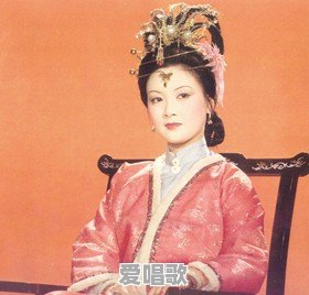 当时是哪位演员自动退出,才成就了邓婕演王熙凤的机会 当时是哪位演员自动退出,才成就了邓婕演王熙凤的机会 - 爱唱歌