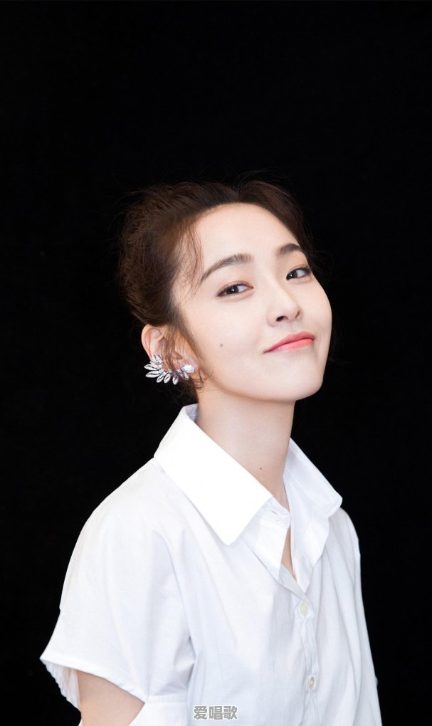 网红靠什么挣钱?为什么这么多人宁可自毁名节也要做网红 网红靠什么挣钱?为什么这么多人宁可自毁名节也要做网红 - 爱唱歌