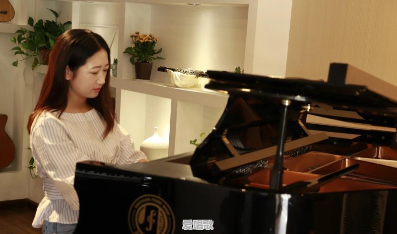 有什么比较冷门的钢琴曲听上去挺难但弹起来实际上并没有那么难 有什么比较冷门的钢琴曲听上去挺难但弹起来实际上并没有那么难 - 爱唱歌