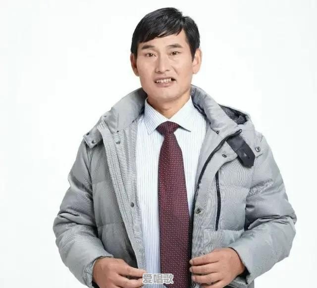 朱之文翻唱的歌曲名字是什么?这些歌曲是从收音机上学来的还是从哪里学来的 朱之文翻唱的歌曲名字是什么?这些歌曲是从收音机上学来的还是从哪里学来的 - 爱唱歌