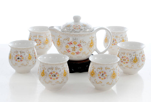 釉上彩的餐具可以泡茶吗 釉上彩茶具喝茶安全吗
