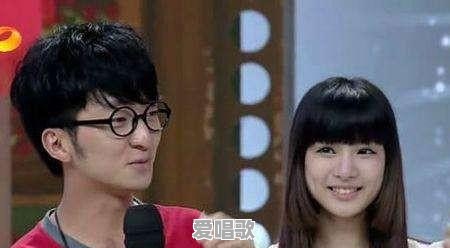 有一首拜年歌曲，有句歌词《来给你拜年了》有谁知道歌曲名字吗 - 爱唱歌