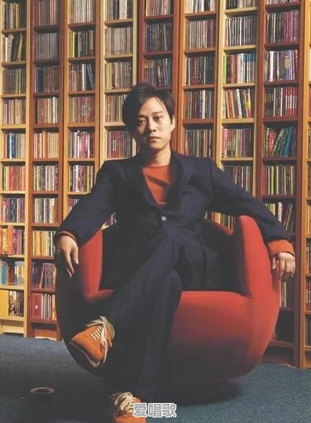 你那爱笑的笑容歌词 - 爱唱歌