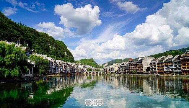 哪里的夜景最漂亮,求推荐 哪里的夜景最漂亮,求推荐 - 爱唱歌