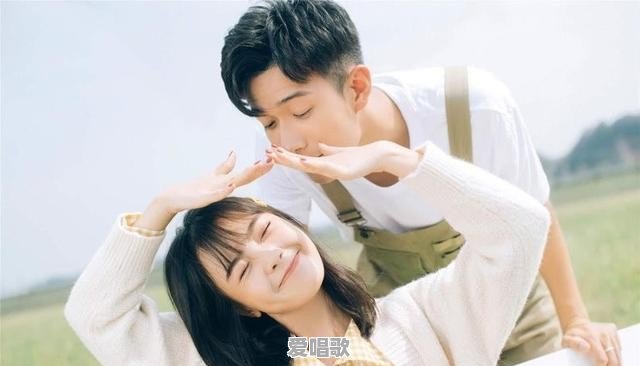 一个人爱你与不爱你有什么区别 一个人爱你与不爱你有什么区别 - 爱唱歌
