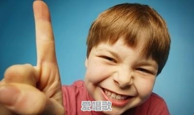 你看过哪些超级搞笑的短视频 - 爱唱歌