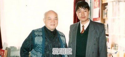 云南双手残疾流浪歌手 云南双手残疾流浪歌手 - 爱唱歌