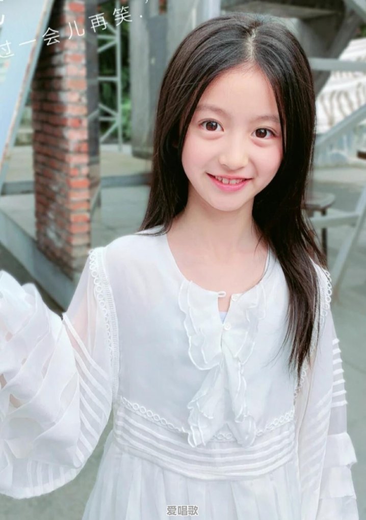 舞神小学生裴佳欣,李雨霏,安凌琪娜,你更期待哪个人的未来 舞神小学生裴佳欣,李雨霏,安凌琪娜,你更期待哪个人的未来 - 爱唱歌