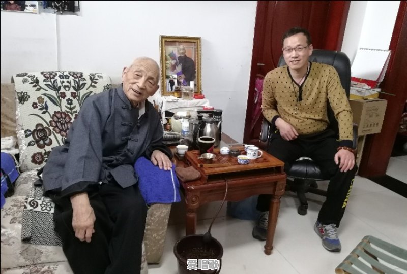 罐装啤酒歌词音译 - 爱唱歌