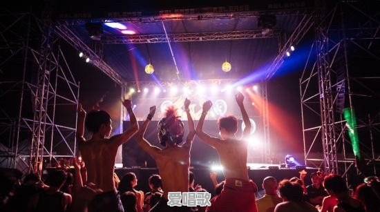 怎么鉴赏流行音乐 怎么鉴赏流行音乐 - 爱唱歌