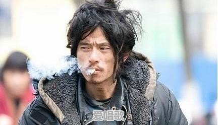 最近流浪大师沈先生意外成网红,是偶然还是必然 最近流浪大师沈先生意外成网红,是偶然还是必然 - 爱唱歌