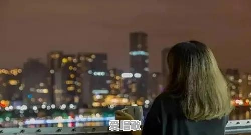 默歌词表达了什么意思 默歌词表达了什么意思 - 爱唱歌