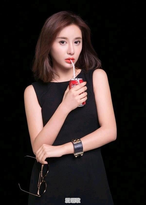 女生中长发有什么好看的发型推荐 女生中长发有什么好看的发型推荐 - 爱唱歌