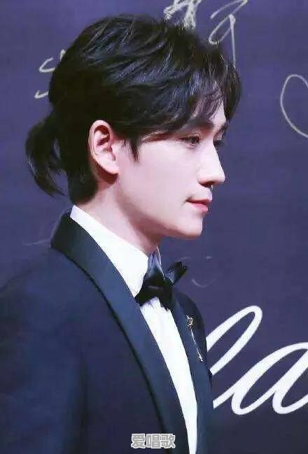 初来乍到江湖上混歌曲是什么意思 初来乍到江湖上混歌曲是什么意思 - 爱唱歌