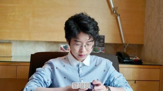 媲美歌手的网红 媲美歌手的网红 - 爱唱歌