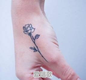 女人给别的男人发曾经心痛歌曲是什么意思 女人给别的男人发曾经心痛歌曲是什么意思 - 爱唱歌