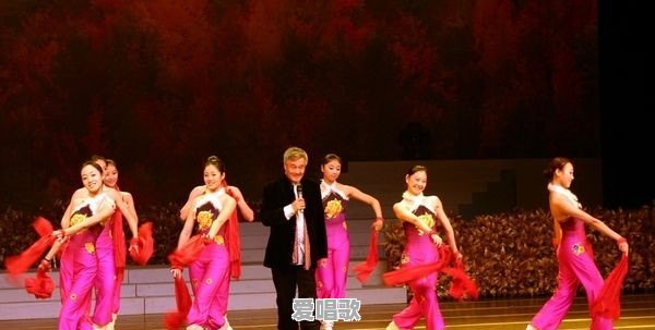 相声和二人转都是低俗的艺术吗 - 爱唱歌