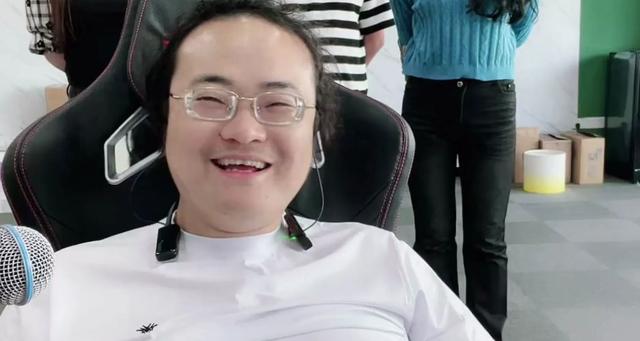 中国最火的十大网红,第一名1.3亿粉丝!你刷到几个?
