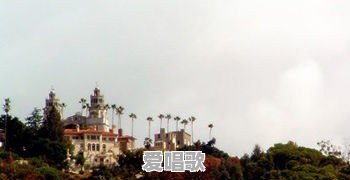 《加州旅馆》这首歌讲了怎样的一件事 - 爱唱歌