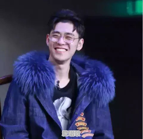 顶流歌手翻唱网红歌手是谁 顶流歌手翻唱网红歌手是谁 - 爱唱歌